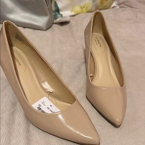 Liz Claiborne Nude Patent Leather Heels